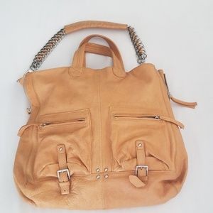 💕 GREAT DEAL Pour La Victoire Light Handbag 💕